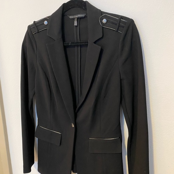 White House Black Market Jackets & Blazers - White house black market fitted black blazer